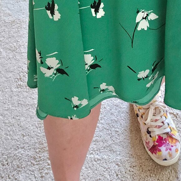 Pretty Green Midi-Dress, Retro 40's styling, Size 18 (fits a size 16) - Picture 12 of 14